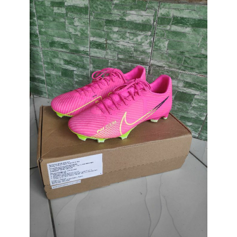 sepatu bola bekas/second