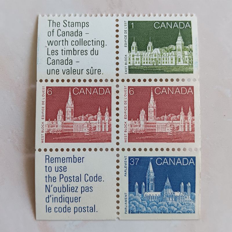 

(AE) Perangko Kanada 1988 Definitives 1985-2000 - Parliament Booklet pane of 4 + 2 label Mint