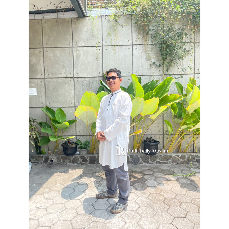 KURTA PUTIH JUMBO BY AL-LUTHFI/KURTA JUMBO/KURTA PRIA