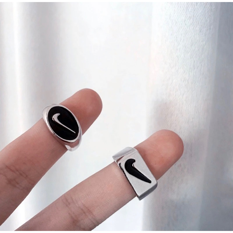 Cincin Nike Retro Pria Wanita
