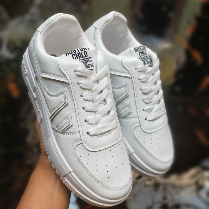 Sepatu Fashion Wanita Pria Korea Full Putih Hitam