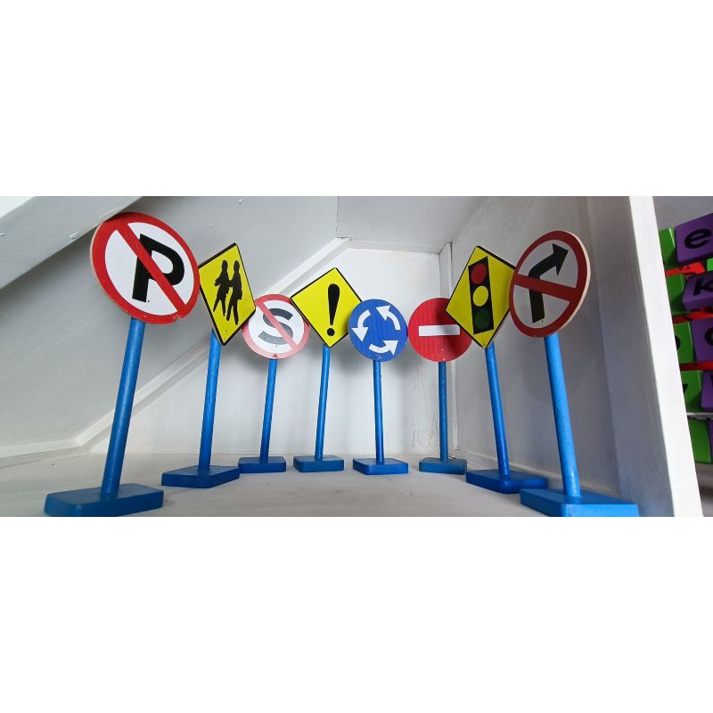 Mainan Edukasi Rambu Lalu Lintas, Maket Rambu Lalu Lintas