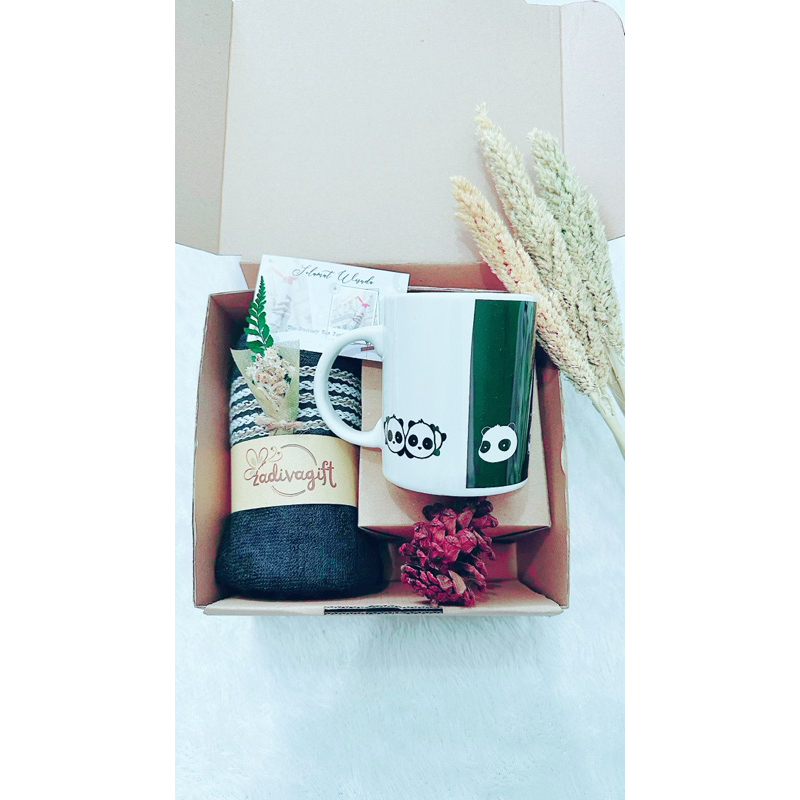 

gift guru/ hadiah ultah/ Natal / tahun baru/hampers