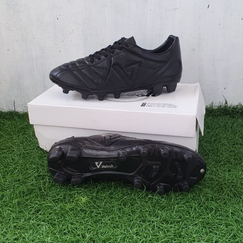 Sepatu Bola Volosh Pharel Black Out