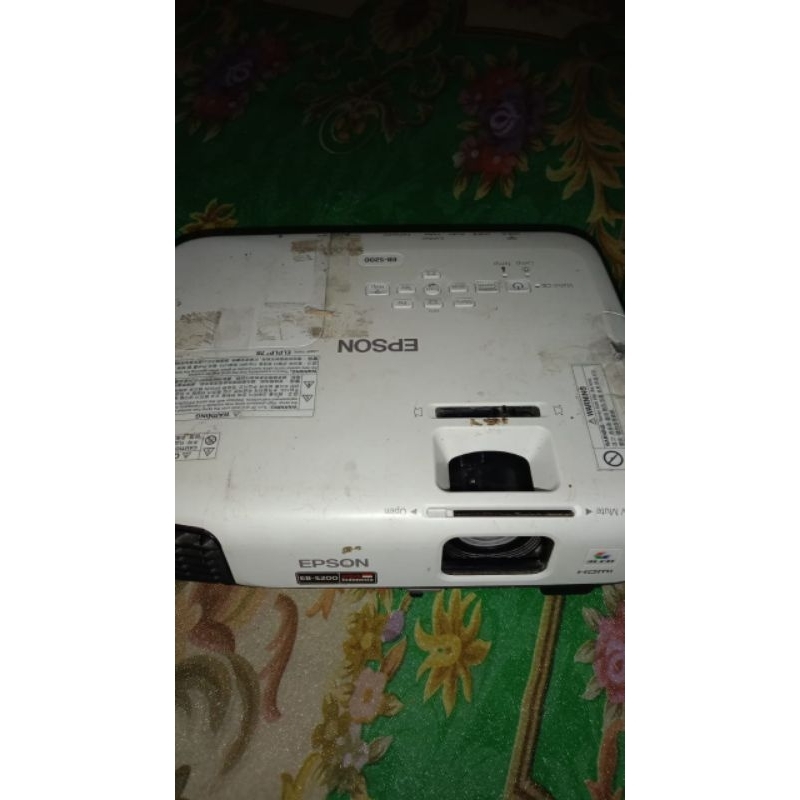 Proyektor Epson EB-S200 Rusak