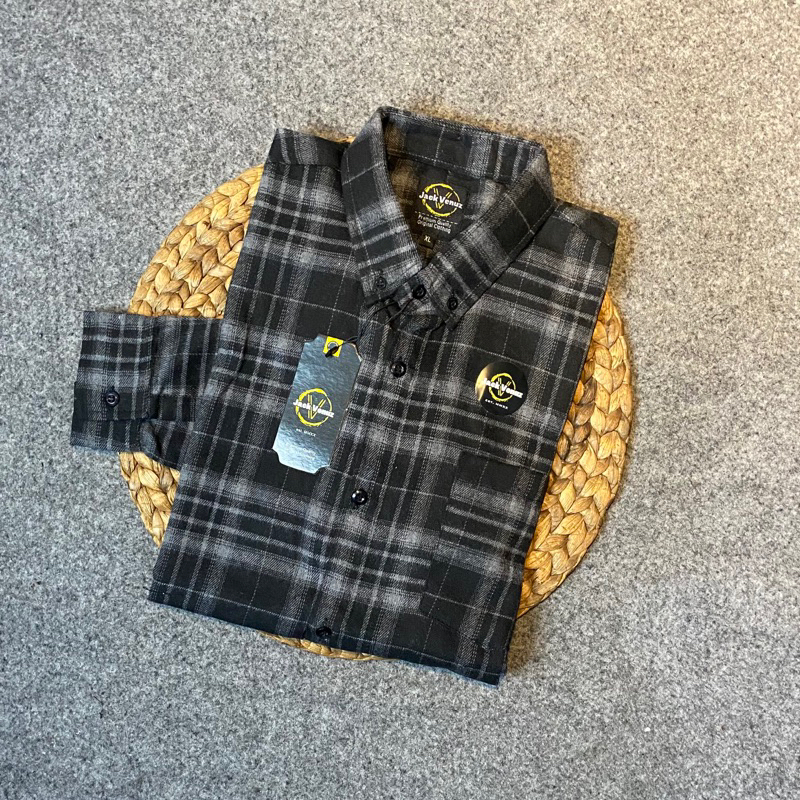 Kemeja flanel pria Uniqlo Lengan Panjang Motif Kotak Kotak Premium hem flanel abu abu