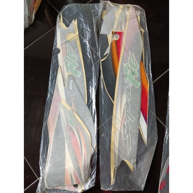 striping supra fit 2004