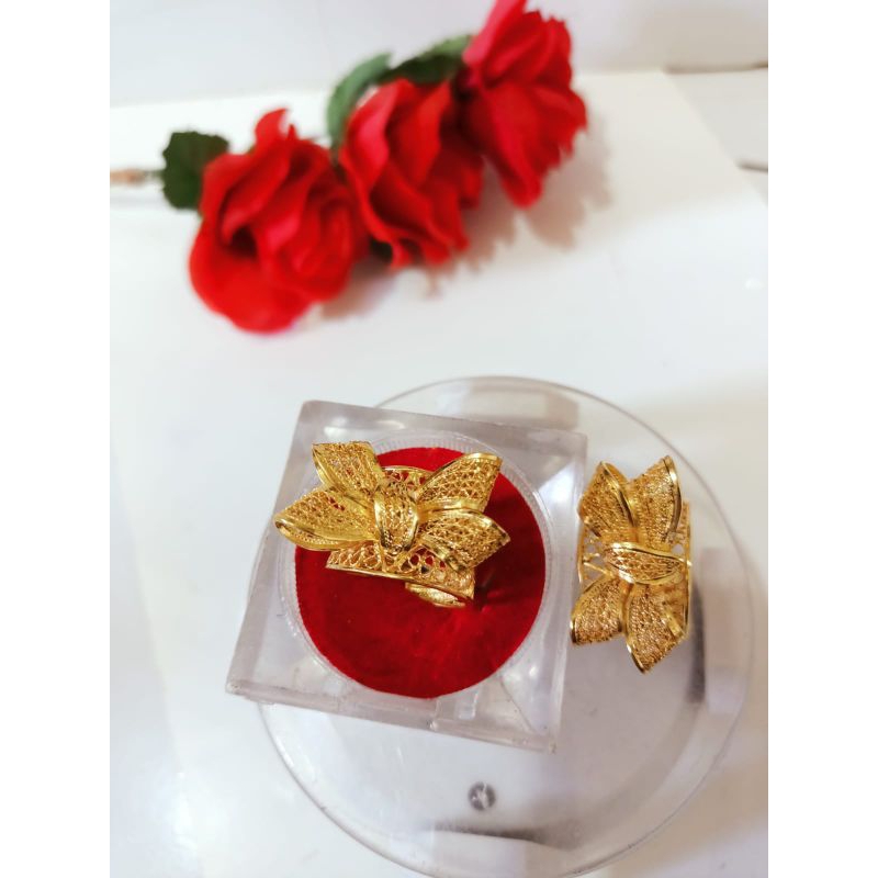 cincin pita lapis emas