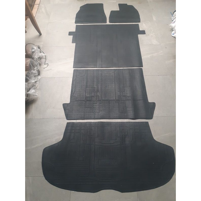 karpet karet alas lantai mobil voxy