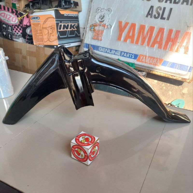 SAYAP SLEBOR SPAKBOR DEPAN HITAM YAMAHA FORCE 1 F1 F1Z CRYPTON 3XA-F1511-00-33
