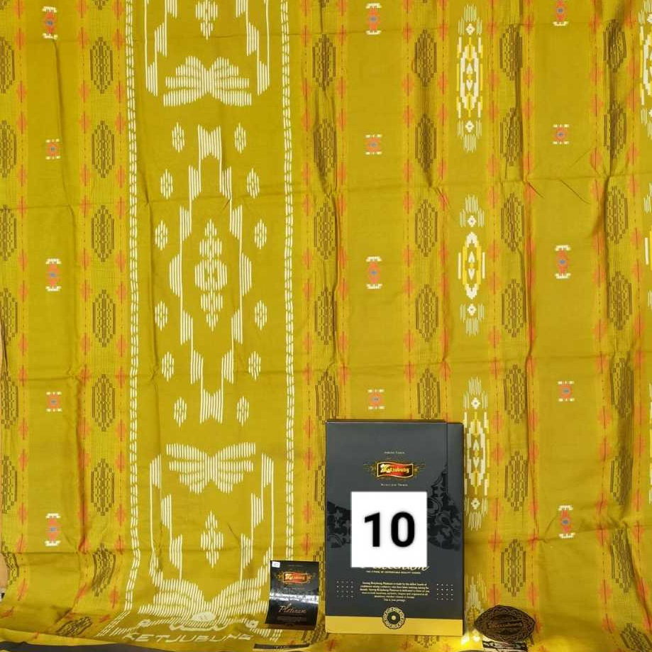 Sarung Ketjubung platinum gold