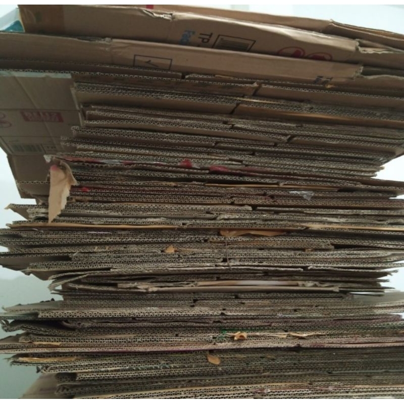 

KARDUS BEKAS TAMBAHAN UNTUK PACKING KARDUS KARTON TAMBAHAN PACKING