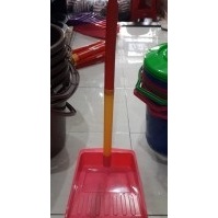 Sekop / Pengki / Serokan Sampah/ Pemungut sampah/ Alat serokan sampah/ Tempat sampah