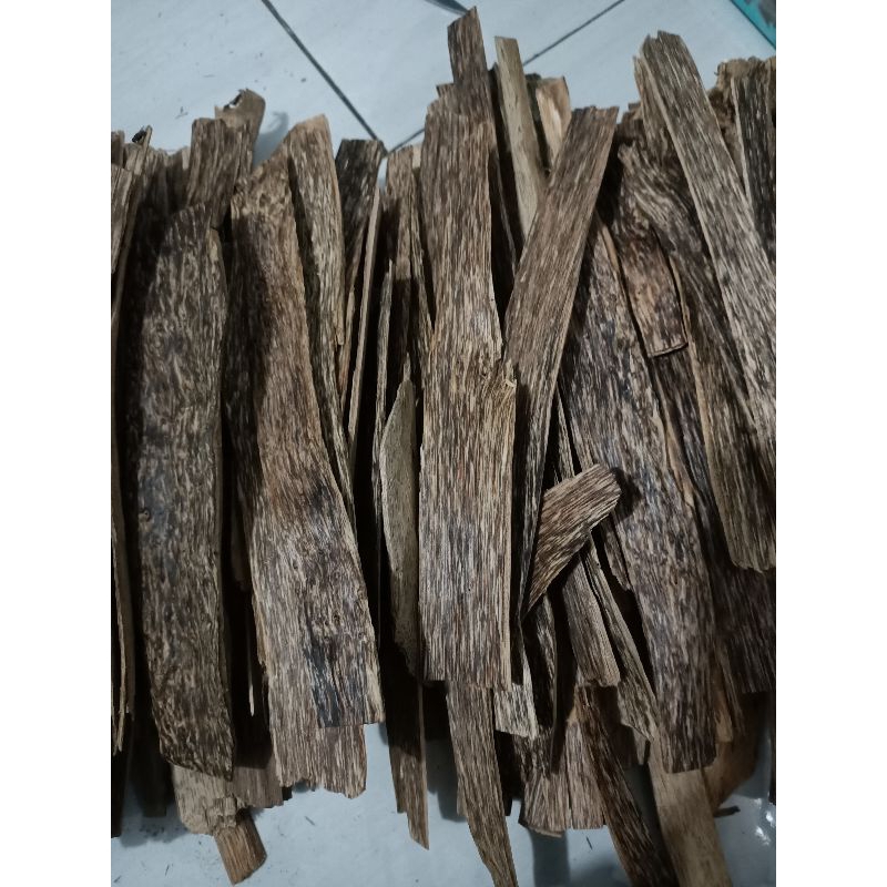 Kayu gaharu kulit gubal AB/SUPER