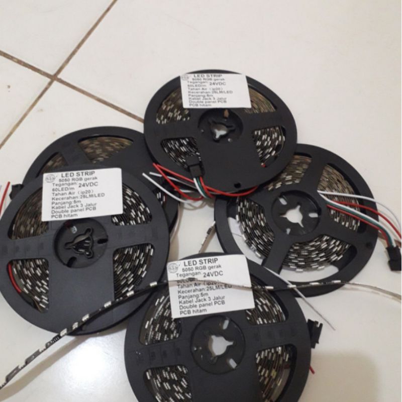 Lampu LED strip RGB ws2811 24V 5meter PCB black Untuk Indor