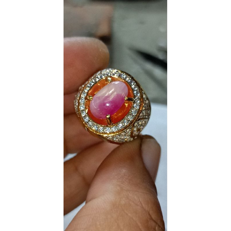 Ruby Star Burma Belang