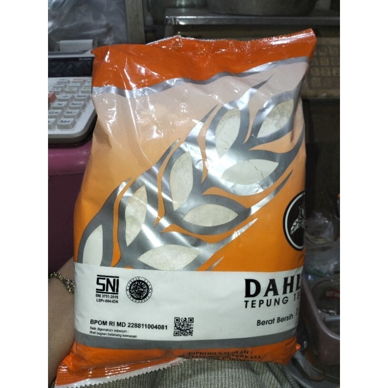 

Tepung Terigu Dahlia 1kg