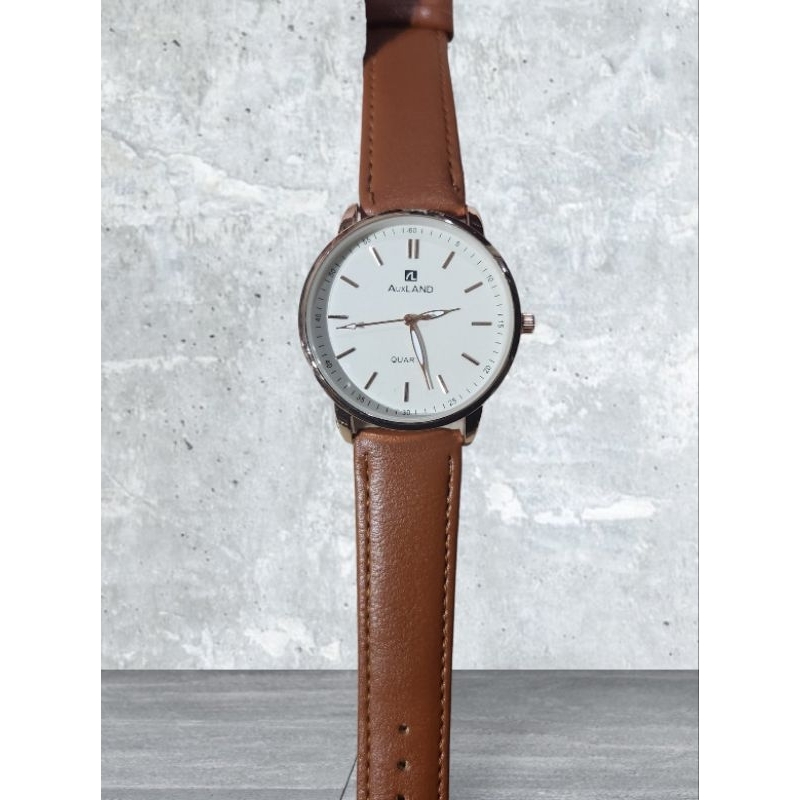 Jam kulit Auxland pria wanita.