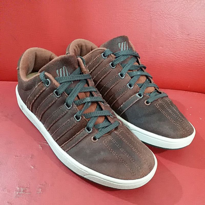 sepatu k swiss second size 41