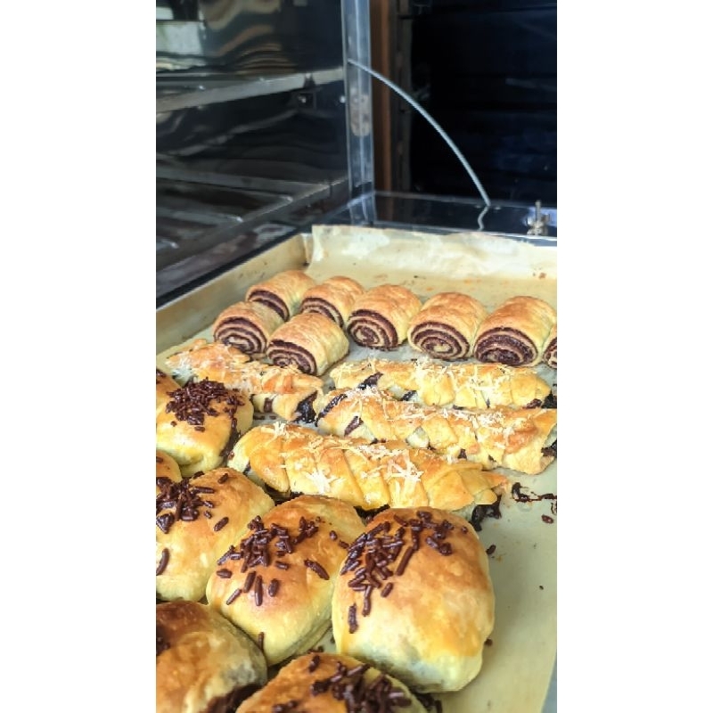 

Bolen Pisang Struddle Chocoroll PAKET HEMAT