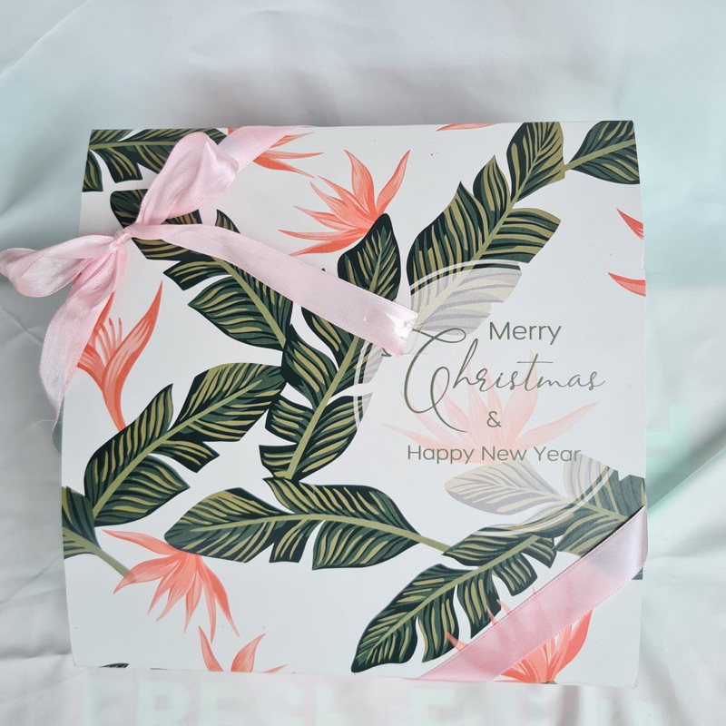 

Paket Hampers Natal Gold (Gold Set Hampers)