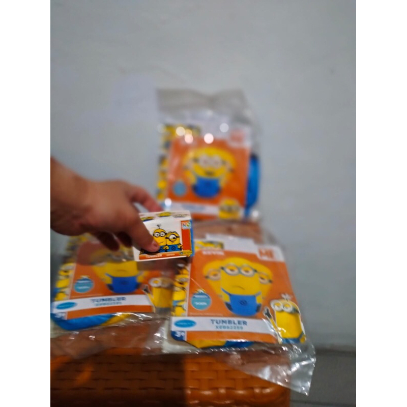 Mainan Minion (Balon Tinju) 10cmn - 18cm