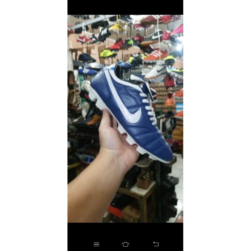 sepatu bola 100% kulit sapi asli