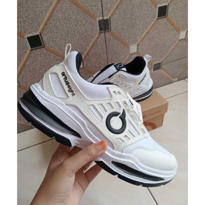 MXNQ6454 Free Ongkir Sepatu Runing Ortuseight Original Dewasa Pria/Wanita Terbaru 2023 Putih Polos W