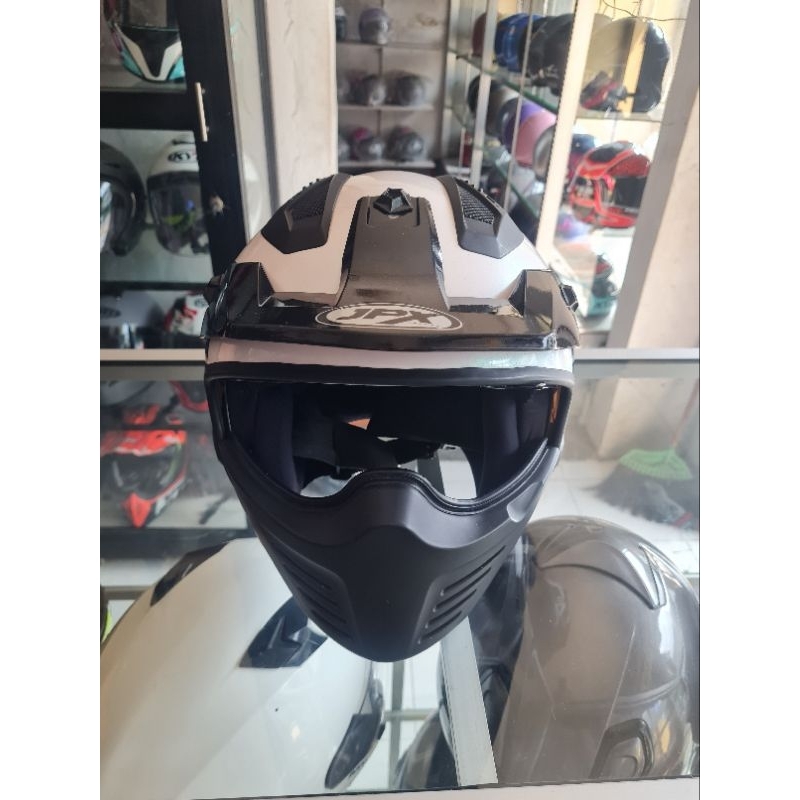 Helm JPX MX 726 original bekas pakai