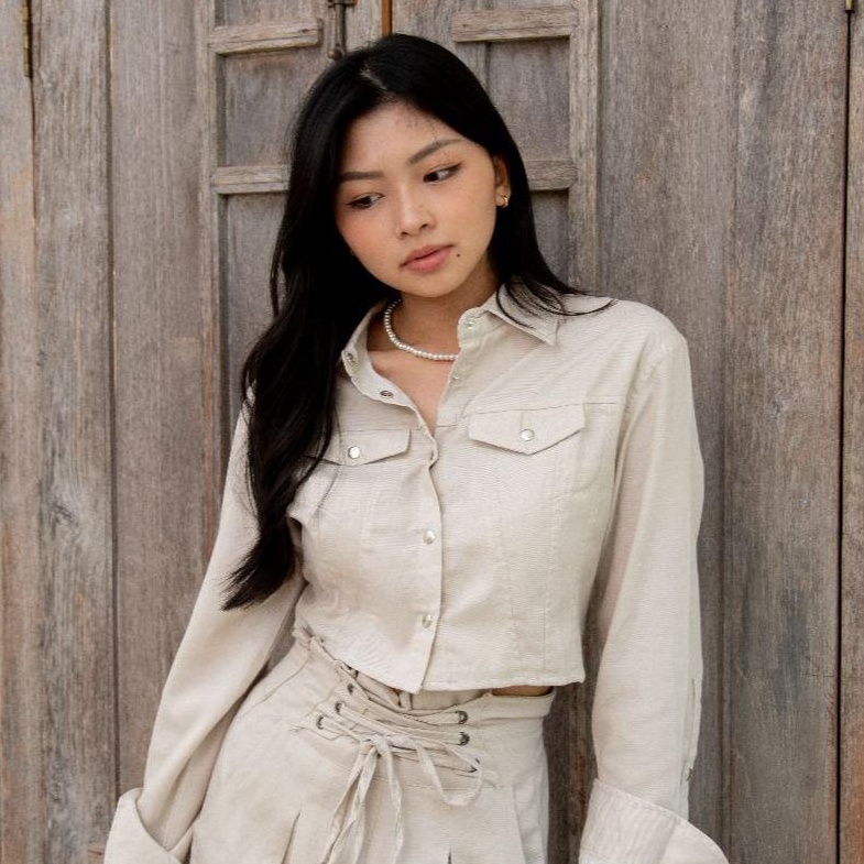 Madison Kemeja Denim Crop | Aesthete your life