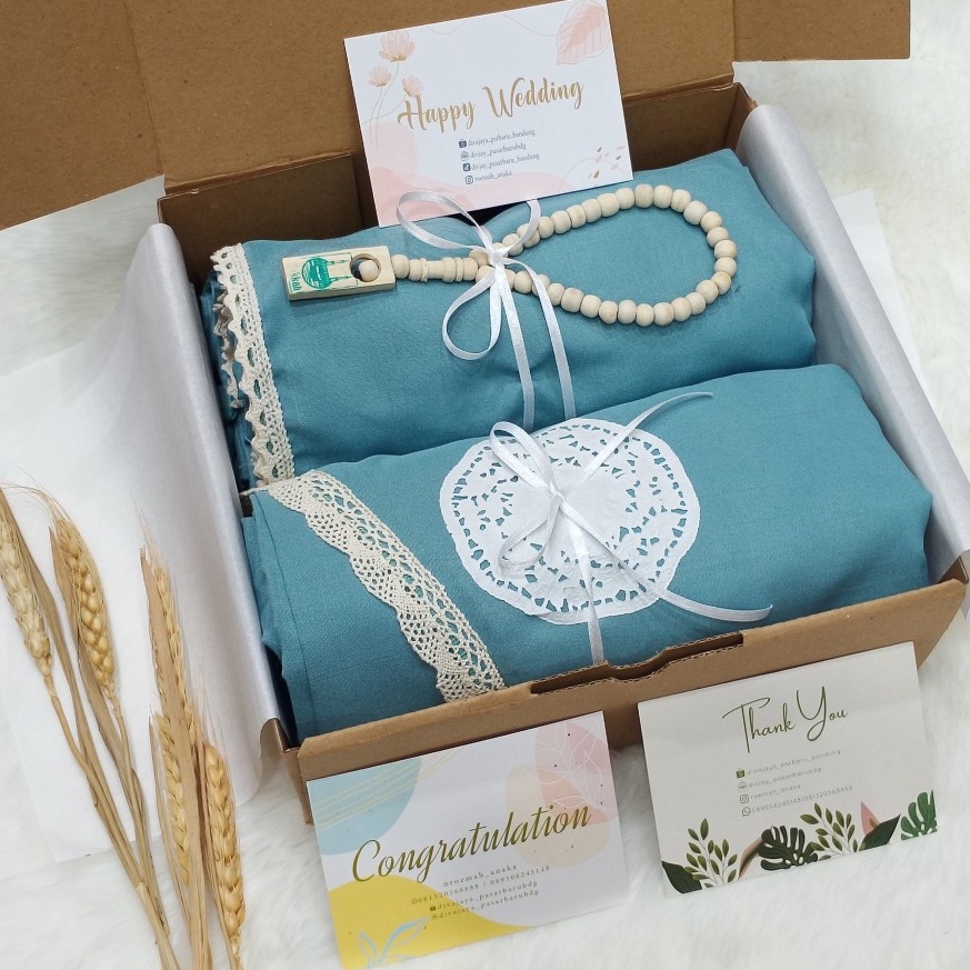 

Terbaru dan terlaris Hampers kado mukena dewasa/Hampers lebaran/Giftbox birthday/graduation/kado pernikahan bahan hygate