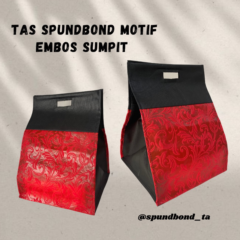 

[[ Harga Perlusin ]] Tas Spunbond Embos Hitam Merah Sumpit // Tas Hajatan , Souvenir // Size 24