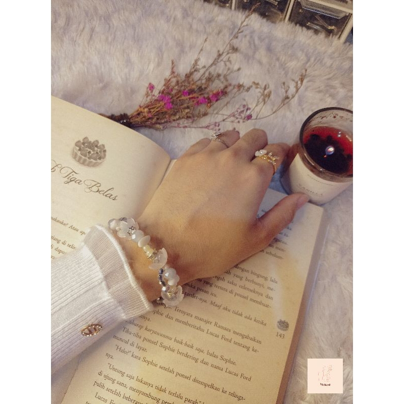 LIMITED STOCK GELANG DAN STRAP MASKER AESTHETIC 2 IN 1