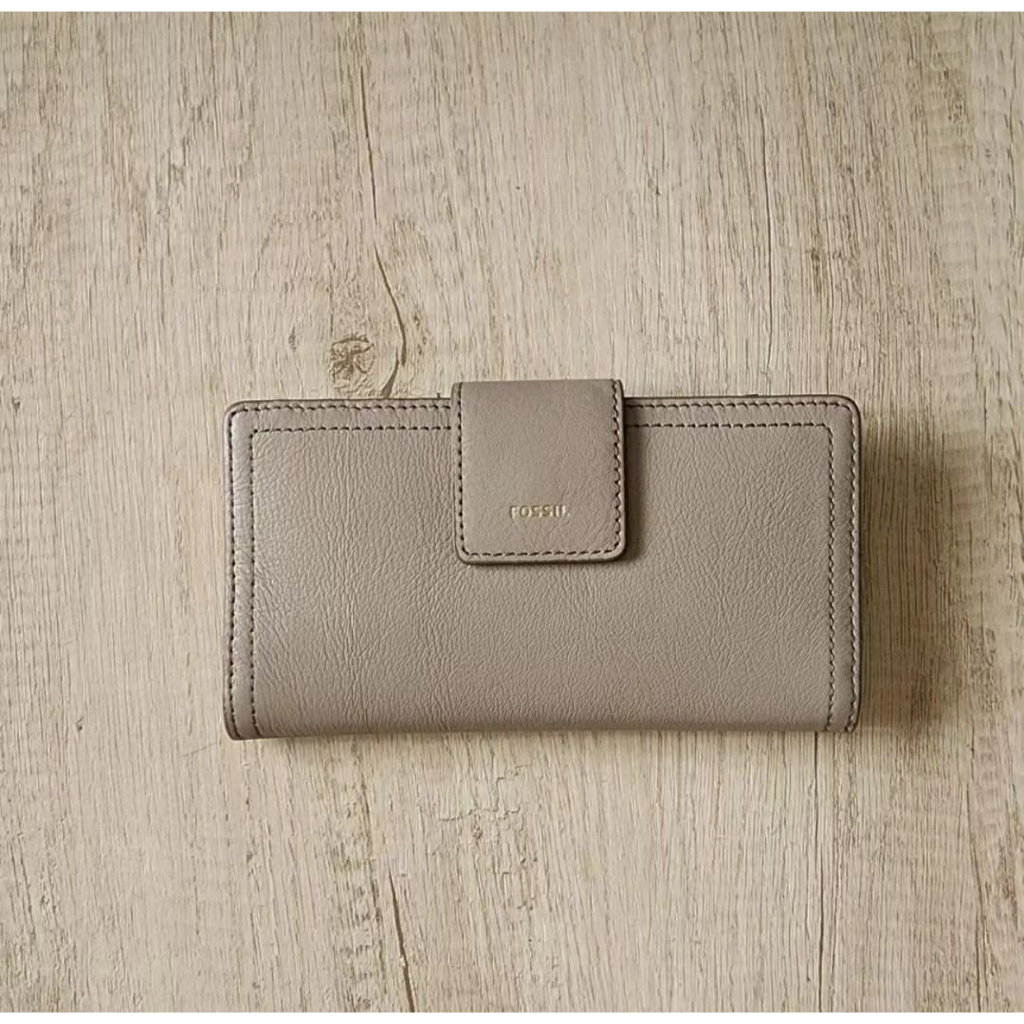 Fossil Logan Tab Grey
