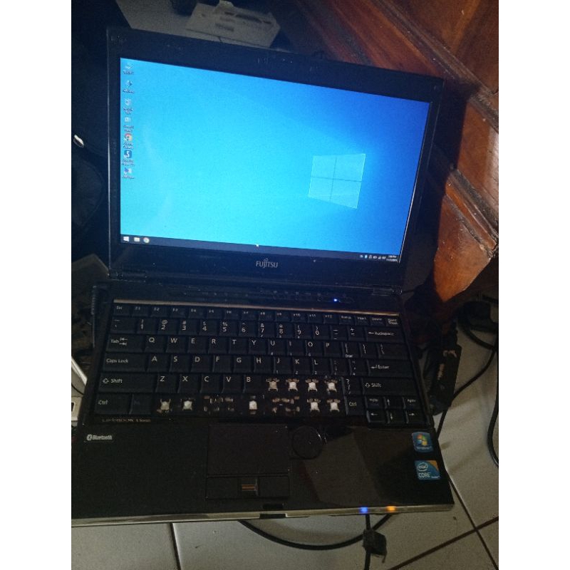 laptop Fujitsu lifebook s series core i3 ram 2gb