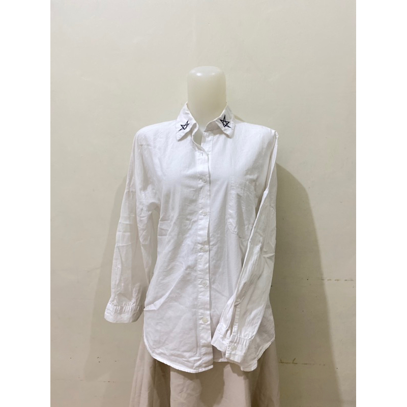 Kemeja Putih Oversized Preloved