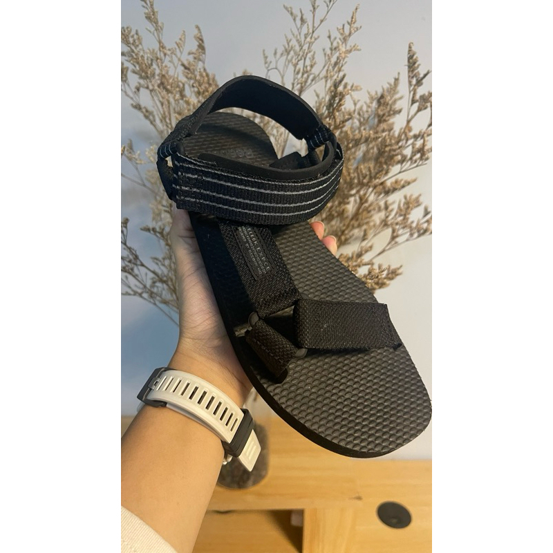 LELANG SANDAL REEBOK ORIGINAL SPORT STATION CN6479