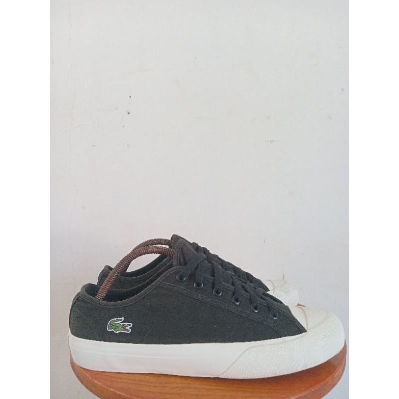 sepatu second branded lacoste