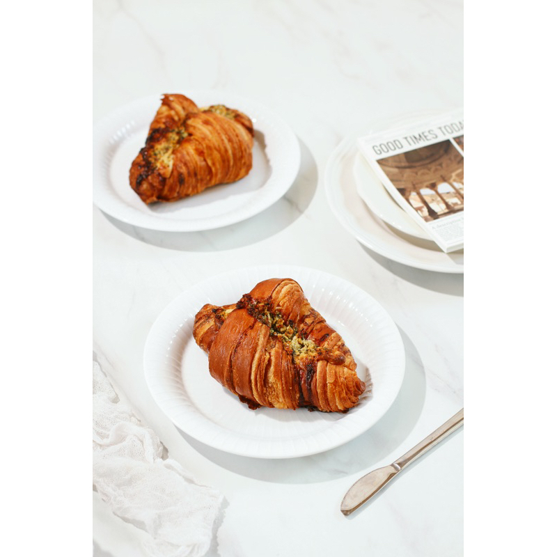 

Garlic Cheese Croissant