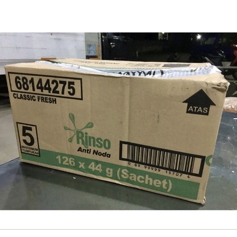 RINSO BUBUK molto pink dan classic fresh anto noda 126× 44g(sachet) 1dus