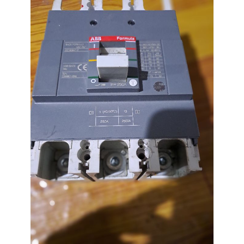 mccb ABB 250@ 3p