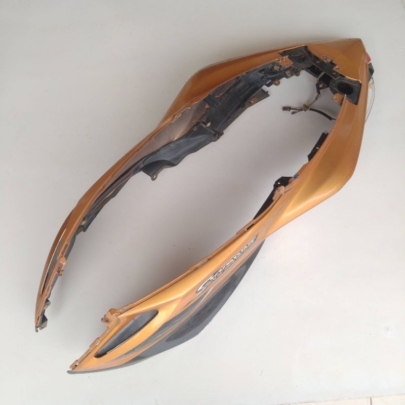 BODI BELAKANG SKYDRIVE 125 ORIGINAL COPOTAN BODY BELAKANG SUZUKI SKYDRIVE