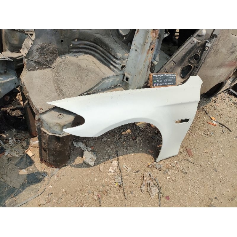 fender spakbor BMW F10 original