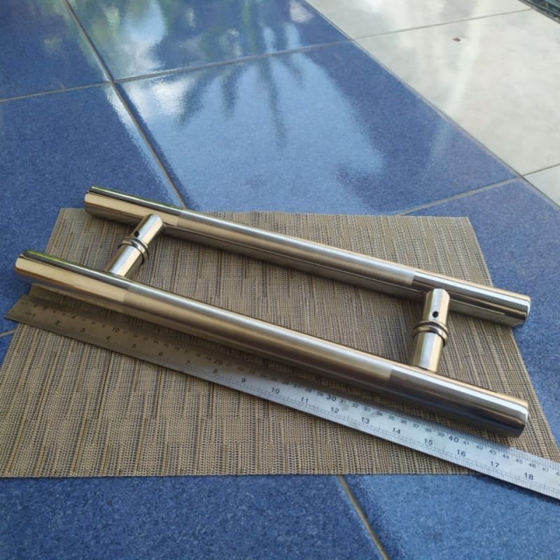 Gagang pintu rumah minimalis handel pintu kaca baut tembus