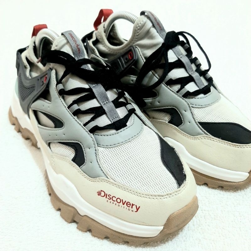 Sepatu Discovery Expedition