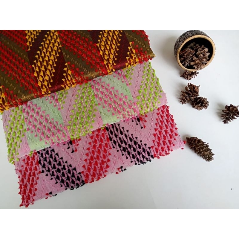 KAIN TENUN BULU JEPARA, KAIN TENUN PREMIUM, TENUN JEPARA, KAIN LILIT BALI, ROK LILIT PREMIUM, KEBAYA