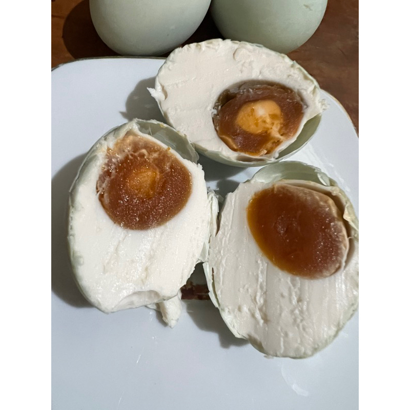 

telur asin matang / mentah