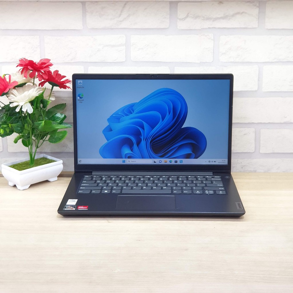 LENOVO V14 RYZEN 3 RAM 8 SSD BLACK