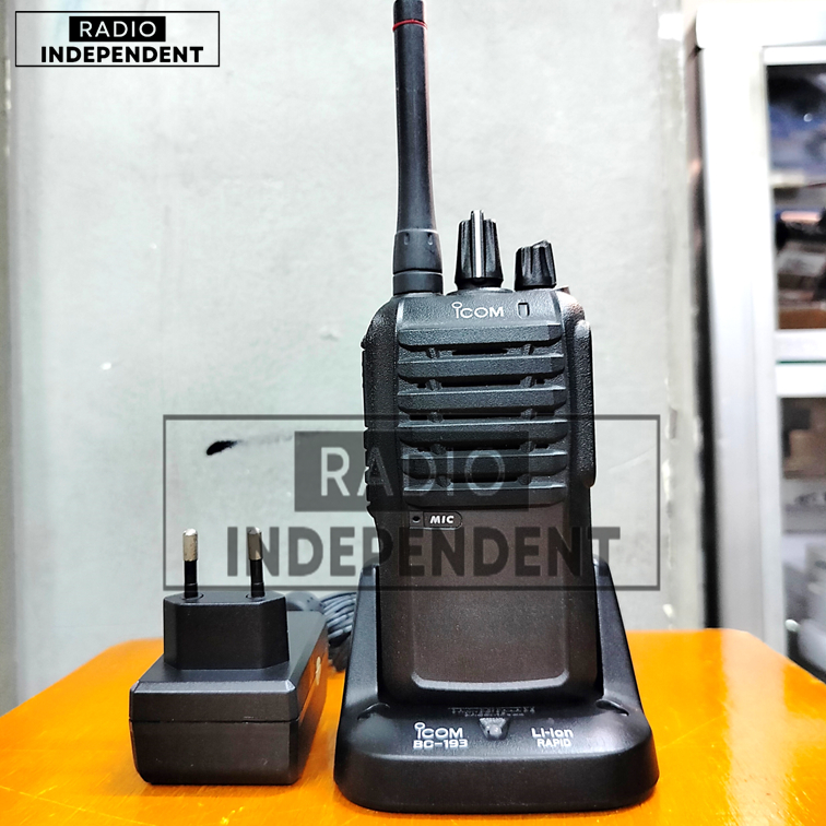 HT SEKEN ICOM IC-F4003 VHF BEKAS 350-390 MHZ