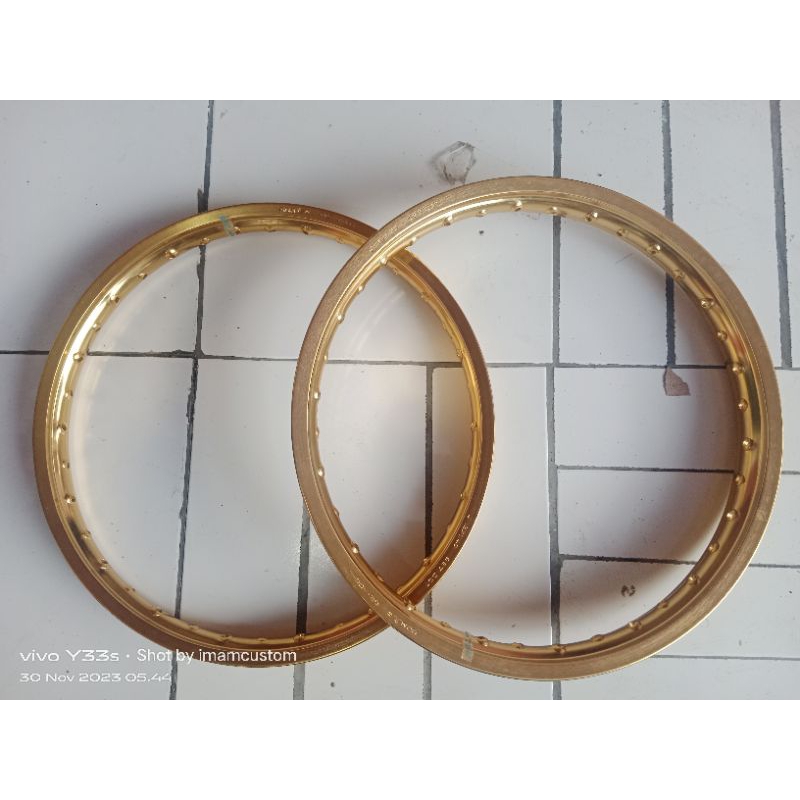 Velg Comstar Com* ring 18